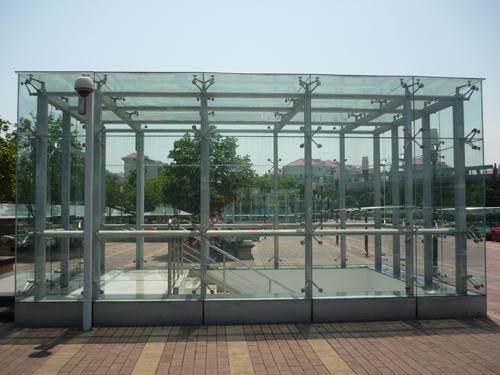 青岛钢构玻璃雨棚厂家制作批发