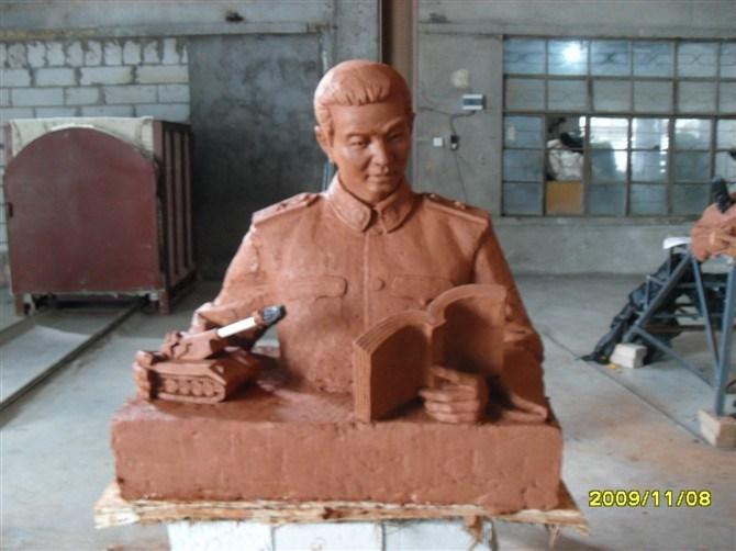 深圳市玻璃钢校园雕塑厂家