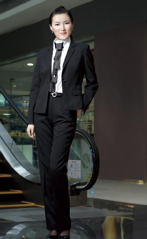 苏州市2015新式男式西服套装设计定做厂家供应2015新式男式西服套装设计定做