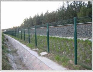 供应青岛铁路护栏网围栏网防护网