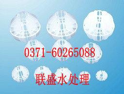 供应内蒙古多面空心球厂家，多面空心球用途及技术推广，液面覆盖球图片