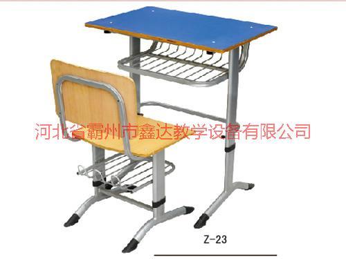 重庆哪里有供应低价课桌椅销售批发