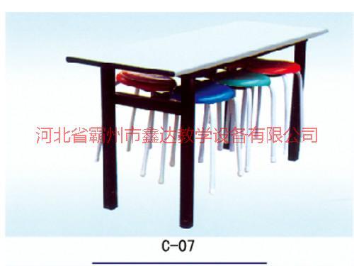供应北京学生食堂实惠餐桌椅，优质低价餐桌椅厂家批发