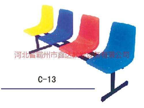 贵州优质优惠学生餐桌椅供应用于的贵州优质优惠学生餐桌椅，实惠餐桌椅厂家批发