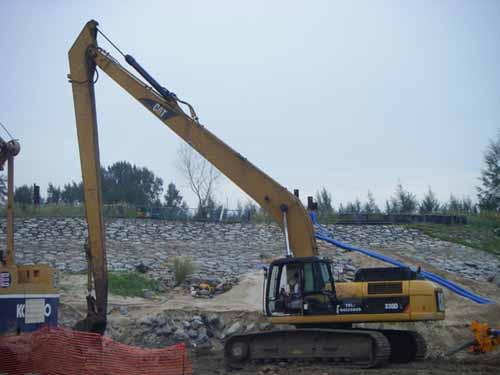 供应上海卡特300长臂挖掘机出租深基坑开挖深井淤泥清理