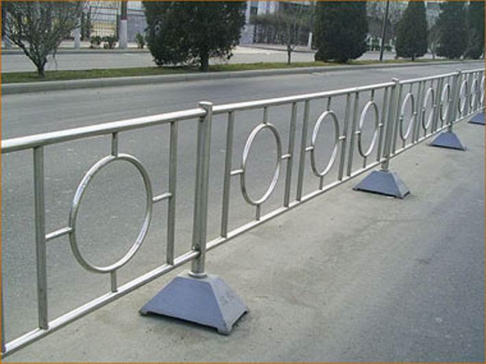 供应厂家直销美观精致不锈钢护栏安全