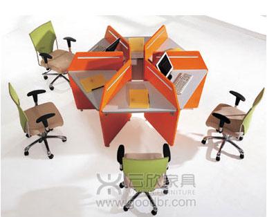云欣西安供应优质办公屏风，西安订做办公桌，办公桌厂家西安屏风办公桌
