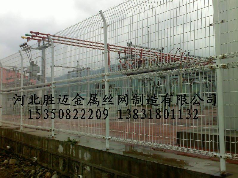 供应大型游乐场安全设施隔离网护栏网围金属丝网