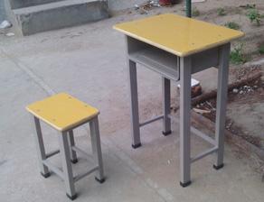 供应南阳课桌钢木课桌单人课桌生产厂