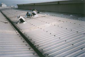 供应横岗钢结构屋面隔热公司—布吉钢结构屋面隔热公司图片