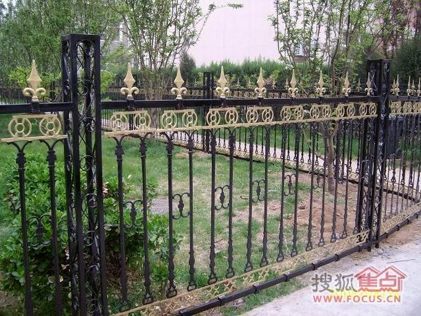 北京铸铁围墙栏杆供应北京铸铁围墙栏杆
