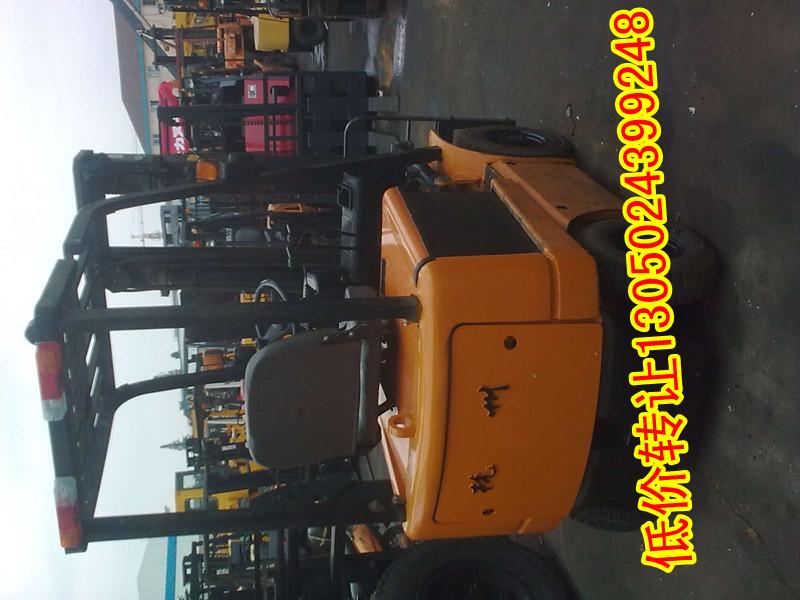上海市宝山区二手燃油叉车-电瓶叉车-堆搞机买卖叉车出租出售图片