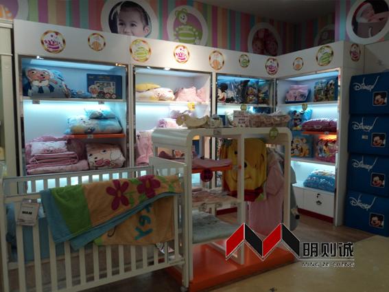 供应儿童服装床品区高柜制作，儿童床品展柜制作，儿童床品专柜制作公司图片