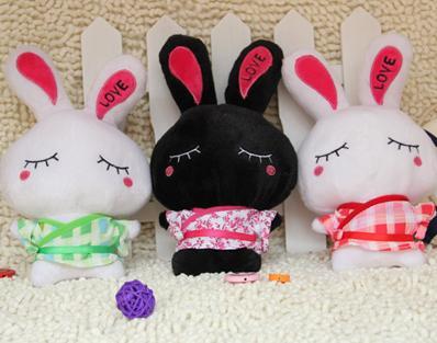 广东广州毛绒玩具厂心诺玩具供应日本LOVE兔子