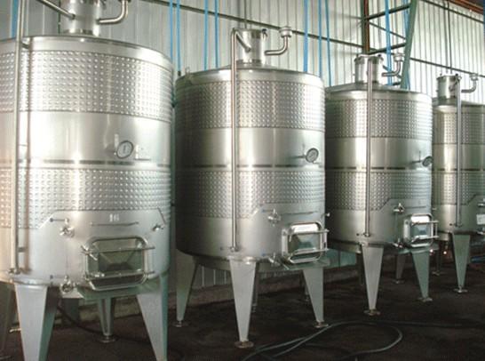 供应用于发酵储存的各种不锈钢罐/发酵罐