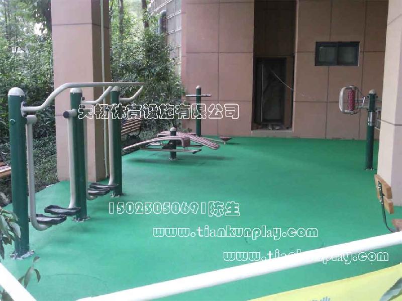 供应江津区体育运动健身器材「重庆便宜的室外健身器材」重庆防护安全地垫