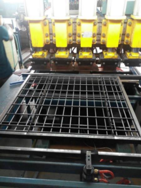 供应建筑钢筋网自动焊机网片自动焊机