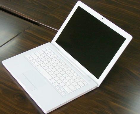 苹果Macbook系列白色13寸1800元批发