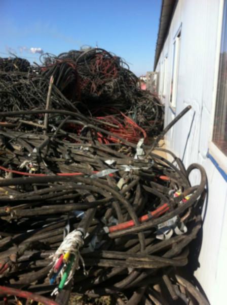 供应工程电缆，废旧电缆，报废电缆，平方线回收图片