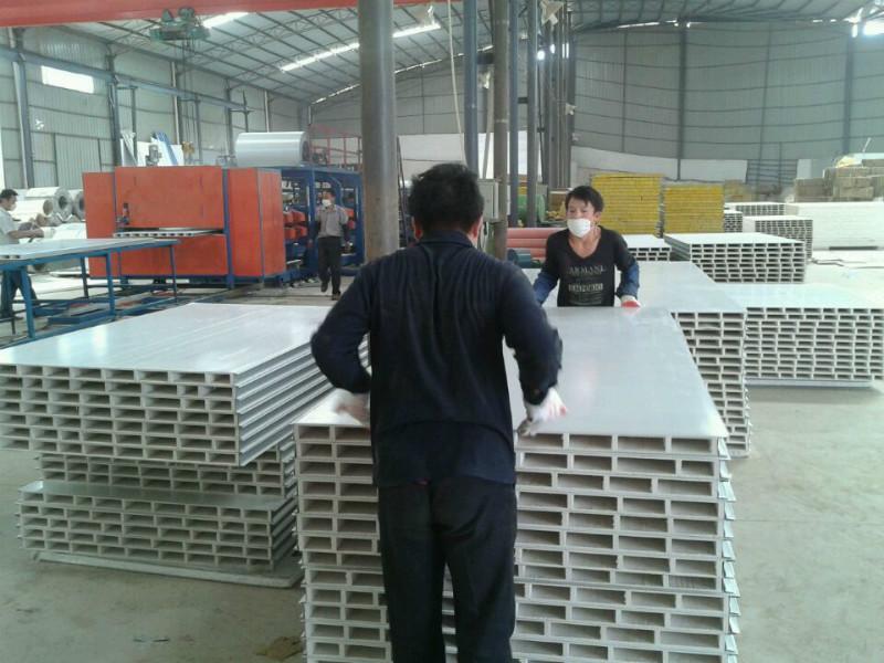 供应中空玻镁彩钢板云南苏工生产-中空玻镁彩钢板云南苏工生产报价