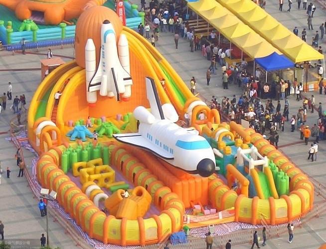 内蒙古专业销售大型充气飞机玩具批发