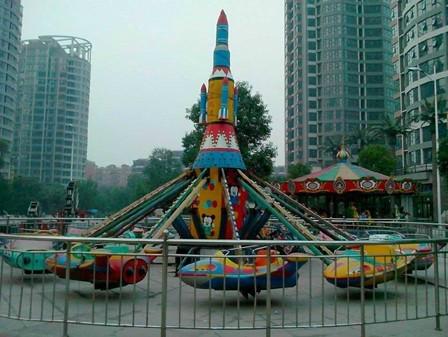 郑州市广场儿童蹦极跳床厂家供应广场儿童蹦极跳床
