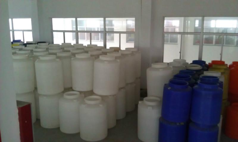 供应萍乡塑料水箱生产厂家，萍乡塑料水箱供应商，萍乡塑料水箱价格
