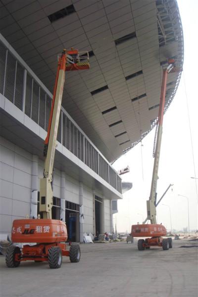 供应24米自行高空曲臂车