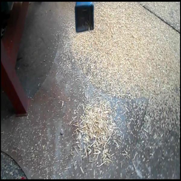 麦糠振动筛小麦筛子机器，专业用于小麦去尘土，吹麦糠，筛石子