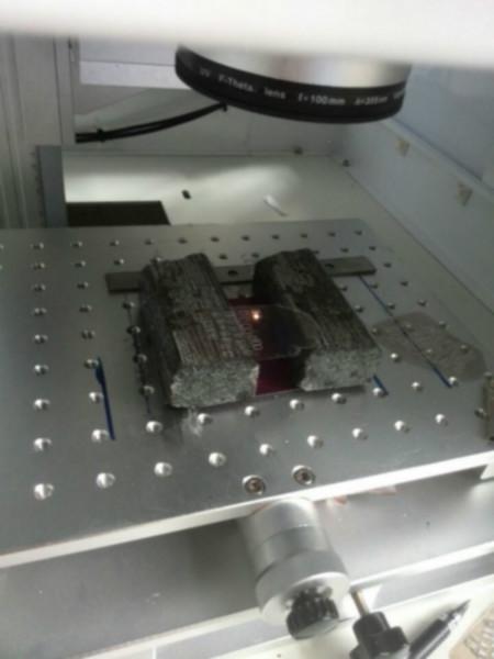上海嘉定区普陀区供应电容器上面云母片切割的紫外线激光雕刻机
