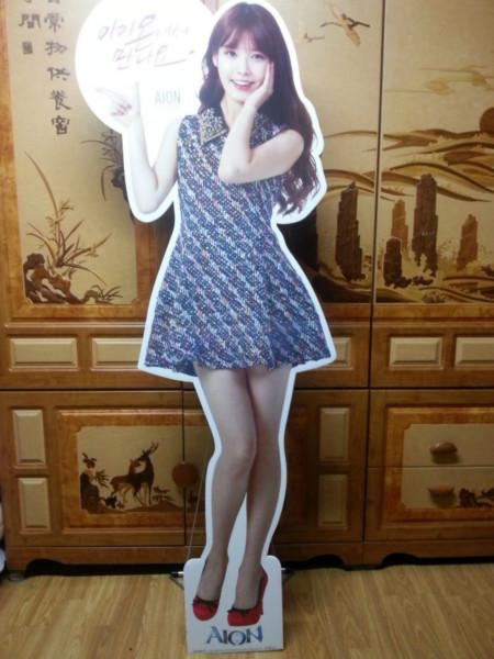 供应深圳人形立牌喷绘制作POP广告牌