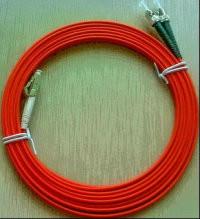 供应厂家LC-LC光纤跳线 专业生产 LC多模光纤跳线最低价