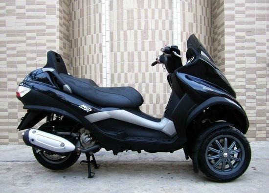 供应梅州比亚乔mp3-250摩托车批发零售 摩托车报价