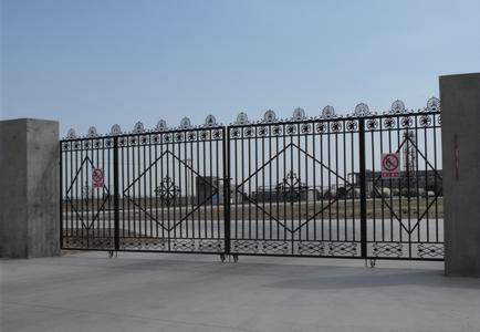 供应上海铁艺，上海铁艺围栏，上海铁艺大门定做及安装