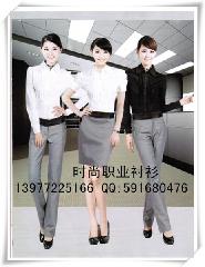 供应贵州男女时尚衬衫定制，订购工作服衬衫职业装选择广西柳州华美服饰。