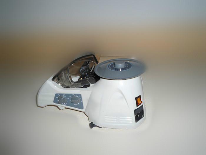 供应圆盘胶纸机规格 ZCUT-8圆盘胶纸机规格 圆盘胶带切割机规格