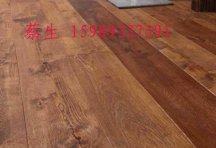 供应咖啡色-带节疤橡木多层地板/批发橡木手抓纹实木复合地板
