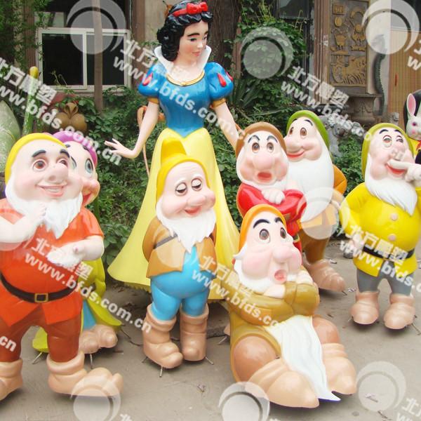 仿真卡通白雪公主与小矮人雕塑供应仿真卡通白雪公主与小矮人雕塑