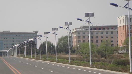 唐山市太阳能路灯批发价多少厂家唐山太阳能路灯批发价多少，滦县太阳能路灯批发价多少，太阳能路灯批发价