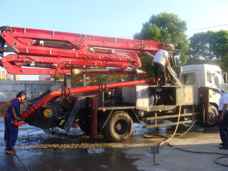 供应小型混凝土泵车价格21米泵车25米泵车