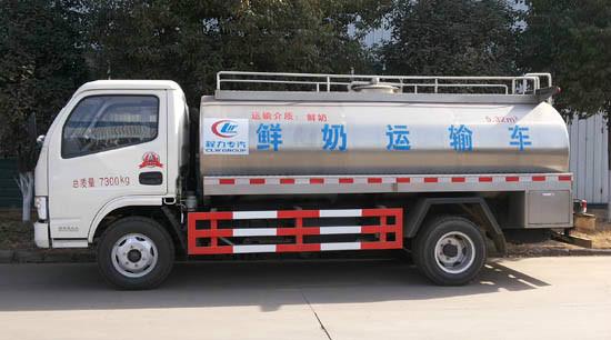 国四东风福瑞卡5吨鲜奶运输车,购车电话：15972780150图片