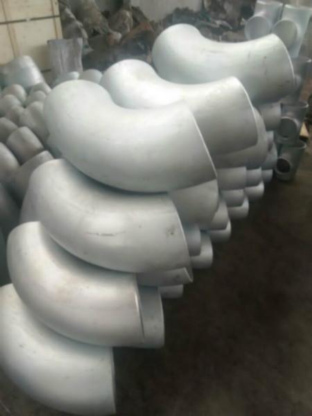 供应高压管件承插管件不锈钢管件  齐鑫生产厂家图片