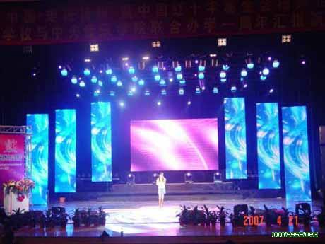 香港活动舞台设备全套出租价格，安装，专业舞台音响设备租赁