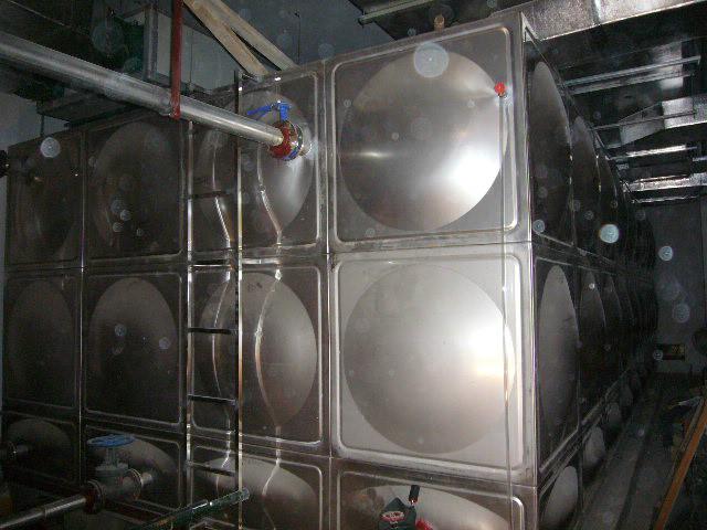 供应厦不锈钢水箱优质水箱