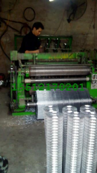 供应西宁镀锌电焊钢丝网铁丝网，地暖网片低碳钢丝网厂生产图片