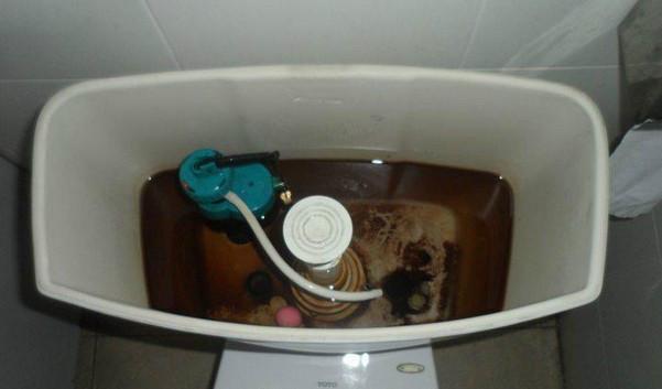 正规维修安装公司专业修理水箱漏水蹲厕改坐厕图片