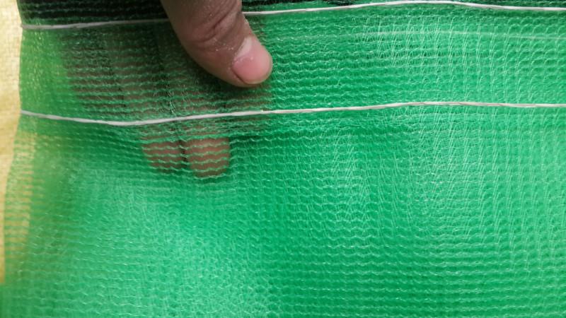 绿色耐风化聚酯料建筑施工防护网_绿色蓝色聚酯料防护网大量批发有现货