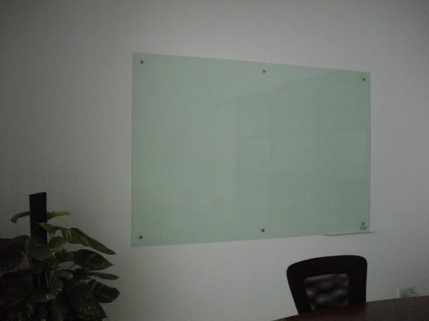 供应佛山玻璃白板，广州磁性玻璃白板，厂家供应，质量好
