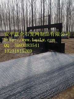 供应用于挡土墙的镀锌包塑格宾笼,路基工程石笼网,固土石笼网结构,厂家直销