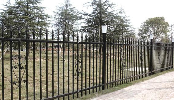 宁德围墙护栏铁艺围栏南平塑钢栏杆批发